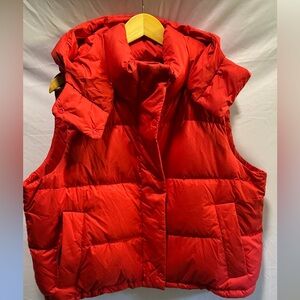 lululemon Red Puffer Vest with Hood - 14 - lw4btns